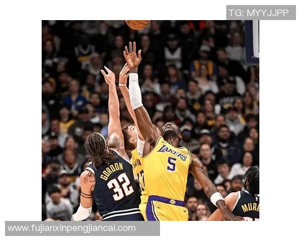 湖人逆转掘金上演三分绝杀精彩瞬间全场回顾与赛后分析